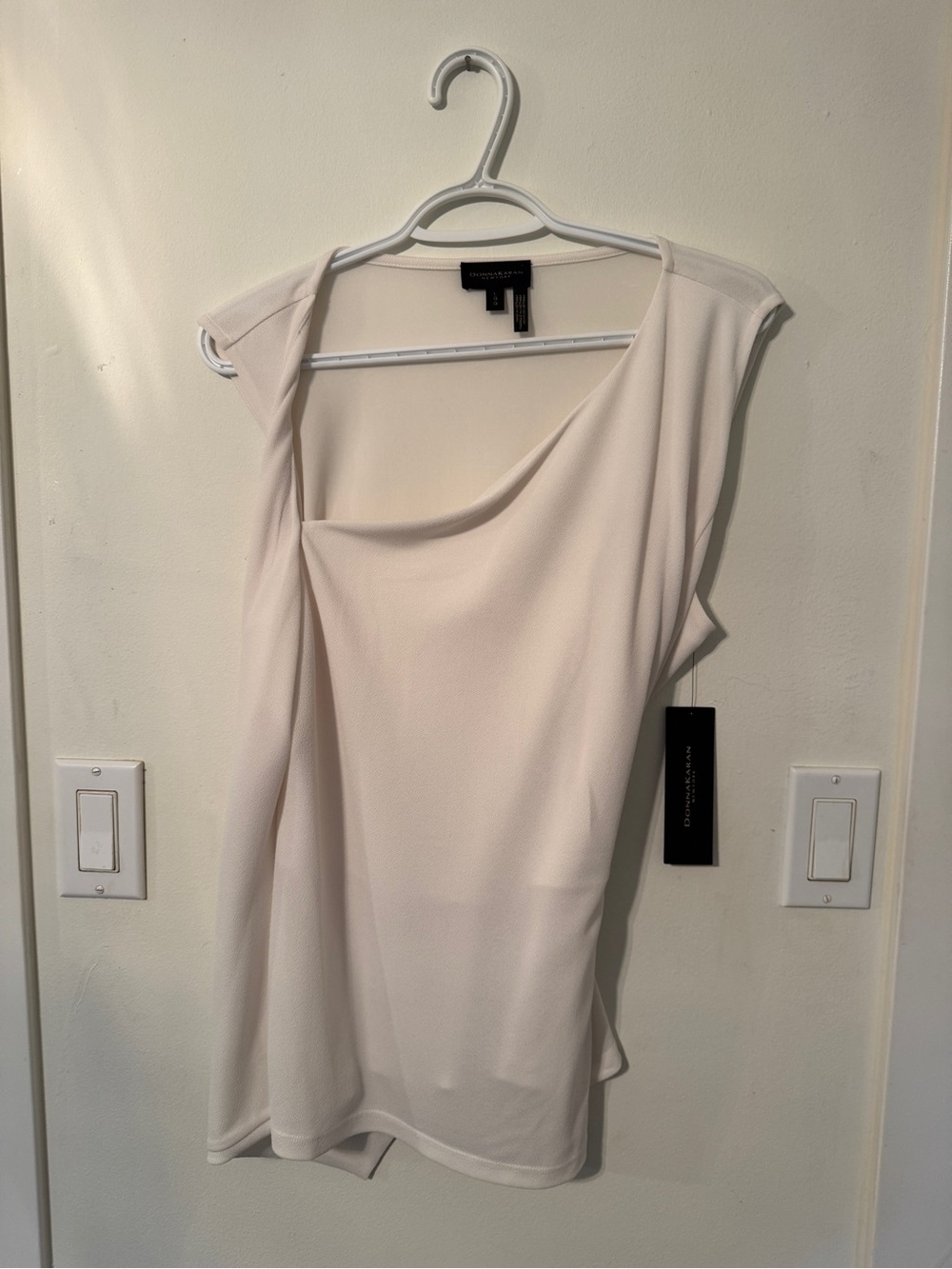 Donna Karan One-Shoulder Ivory Dress